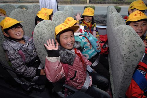 每年行駛12300公里 德清宇通校車開通5年零事故