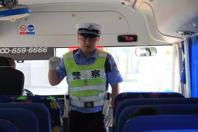 守護(hù)最“穩(wěn)”校車，牢筑“安全防火墻”