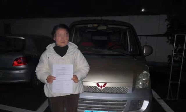 “黑校車”接送幼兒，阜陽交警開出萬元罰單