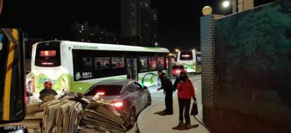 150包月接送，這樣的“校車”，你敢讓孩子坐嗎？